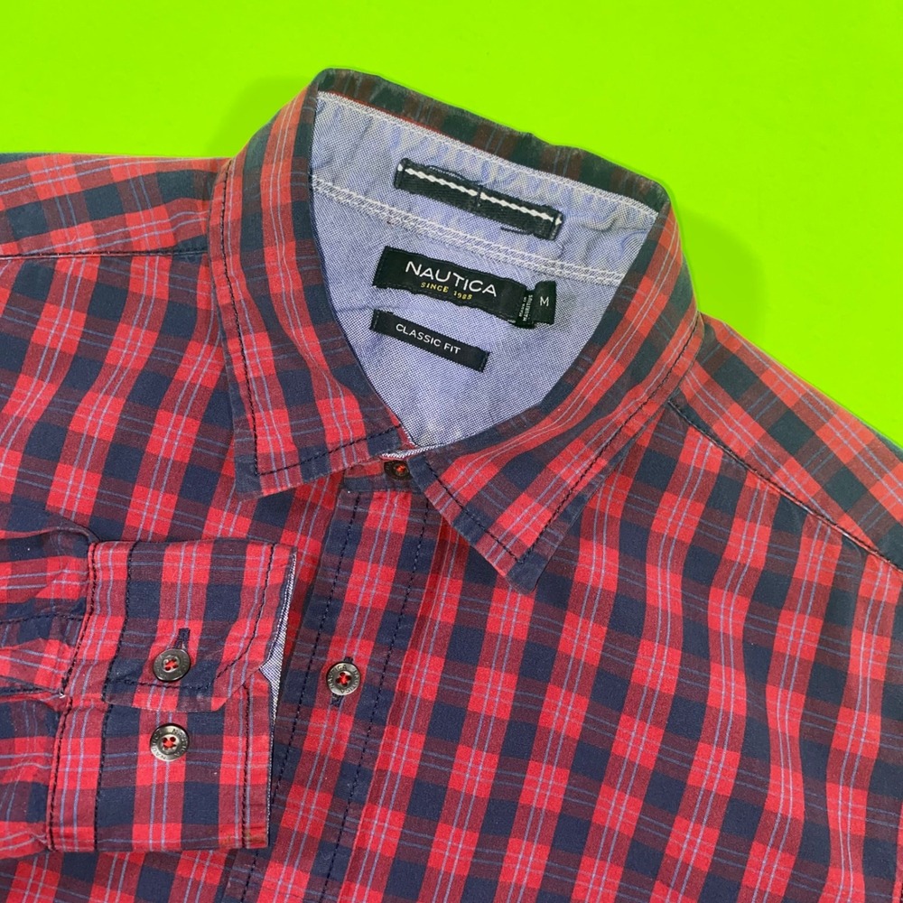 Nautica Men Classic Fit Plaid Button Down Shirt Red Navy Blue Long Sleeve Size M